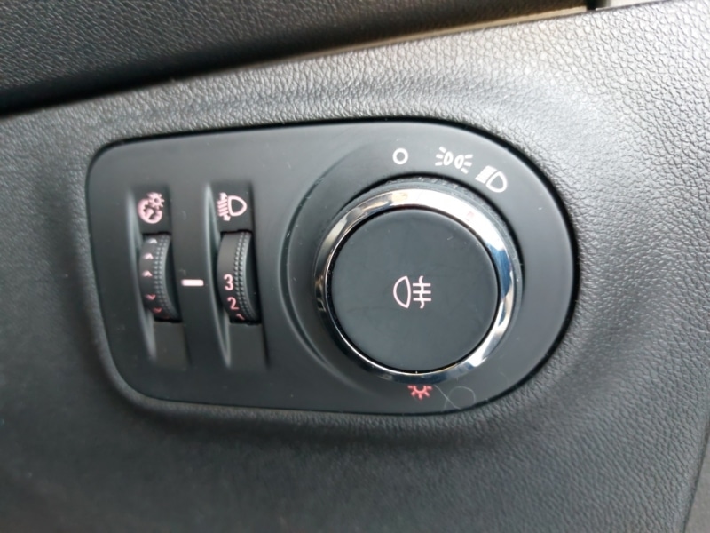 Used Vauxhall Corsa 2018 for sale - 77256920: Photo 16