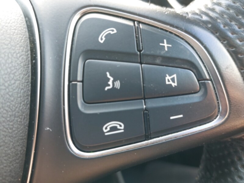 Used Mercedes-Benz A-Class 2015 for sale - 76393341: Photo 12