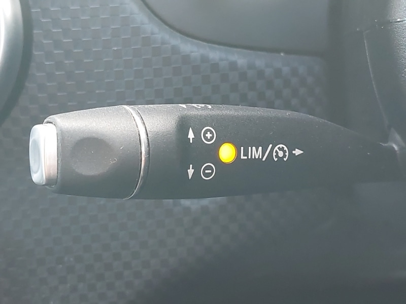 Used Mercedes-Benz A-Class 2015 for sale - 76393341: Photo 15