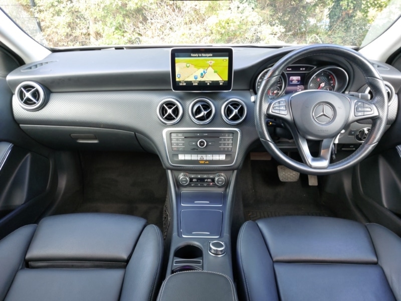 Used Mercedes-Benz A-Class 2015 for sale - 76393341: Photo 2
