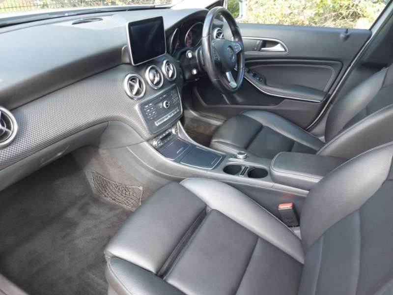 Used Mercedes-Benz A-Class 2015 for sale - 76393341: Photo 5