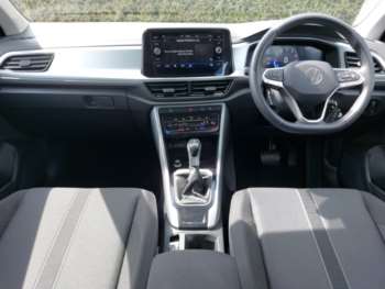 Used Volkswagen T-Roc 2023 for sale - 74983345: Photo