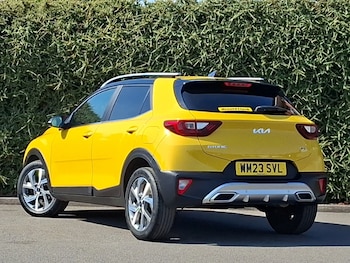 Used Kia Stonic 2023 for sale - 79298782: Photo