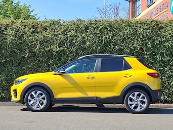 Used Kia Stonic 2023 for sale - 79298782: Photo