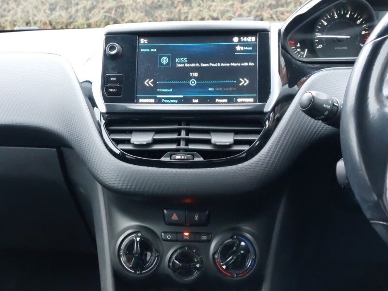 Used Peugeot 208 2018 for sale - 77366766: Photo 10