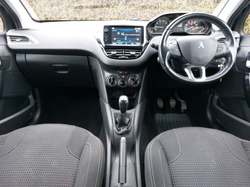 Used Peugeot 208 2018 for sale - 77366766: Photo 2