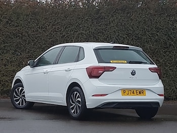 Used Volkswagen Polo 2024 for sale - 76816077: Photo