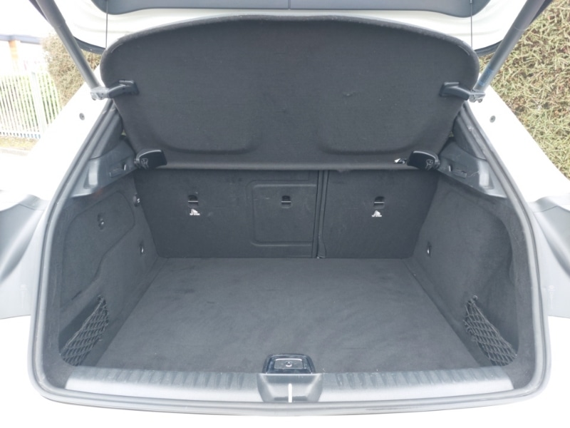 Used Mercedes-Benz GLA 2017 for sale - 77731447: Photo 8