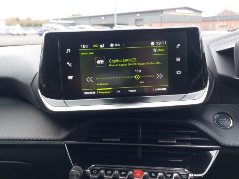 Used Peugeot 2008 2022 for sale - 76498180: Photo 10