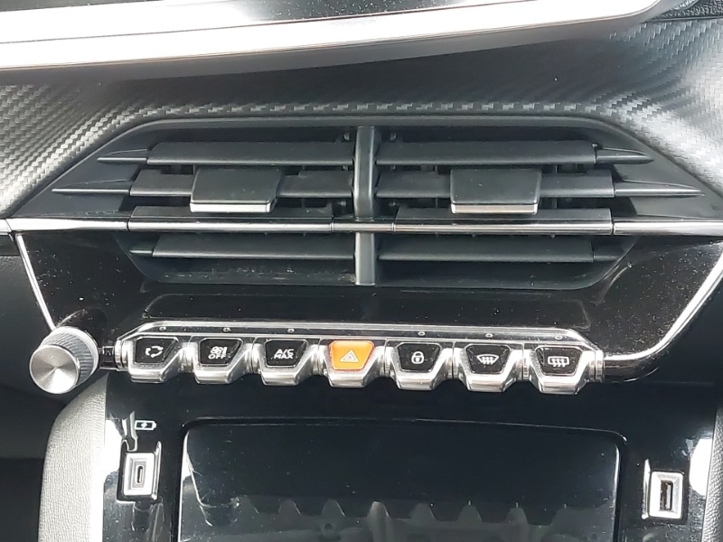 Used Peugeot 2008 2022 for sale - 76498180: Photo 16