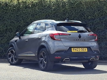 Used Renault Captur 2023 for sale - 79382771: Photo
