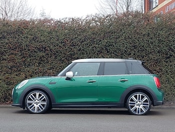 Used MINI Hatch 2023 for sale - 77433211: Photo