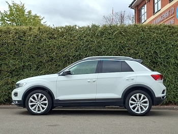 Used Volkswagen T-Roc 2020 for sale - 79546321: Photo