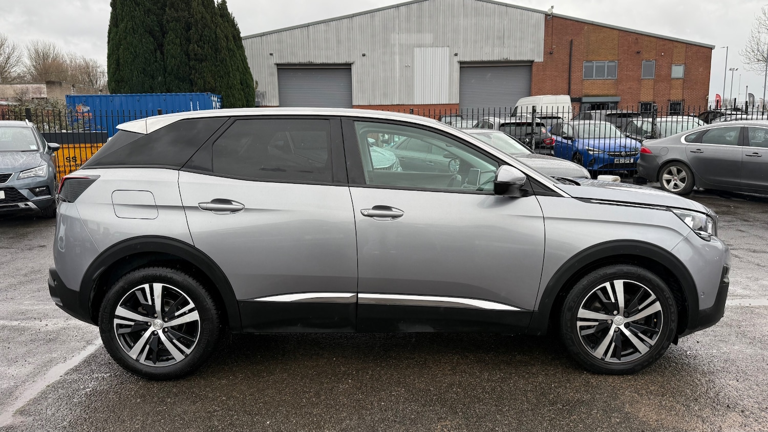 Used Peugeot 3008 2017 for sale - 77679175: Photo 4