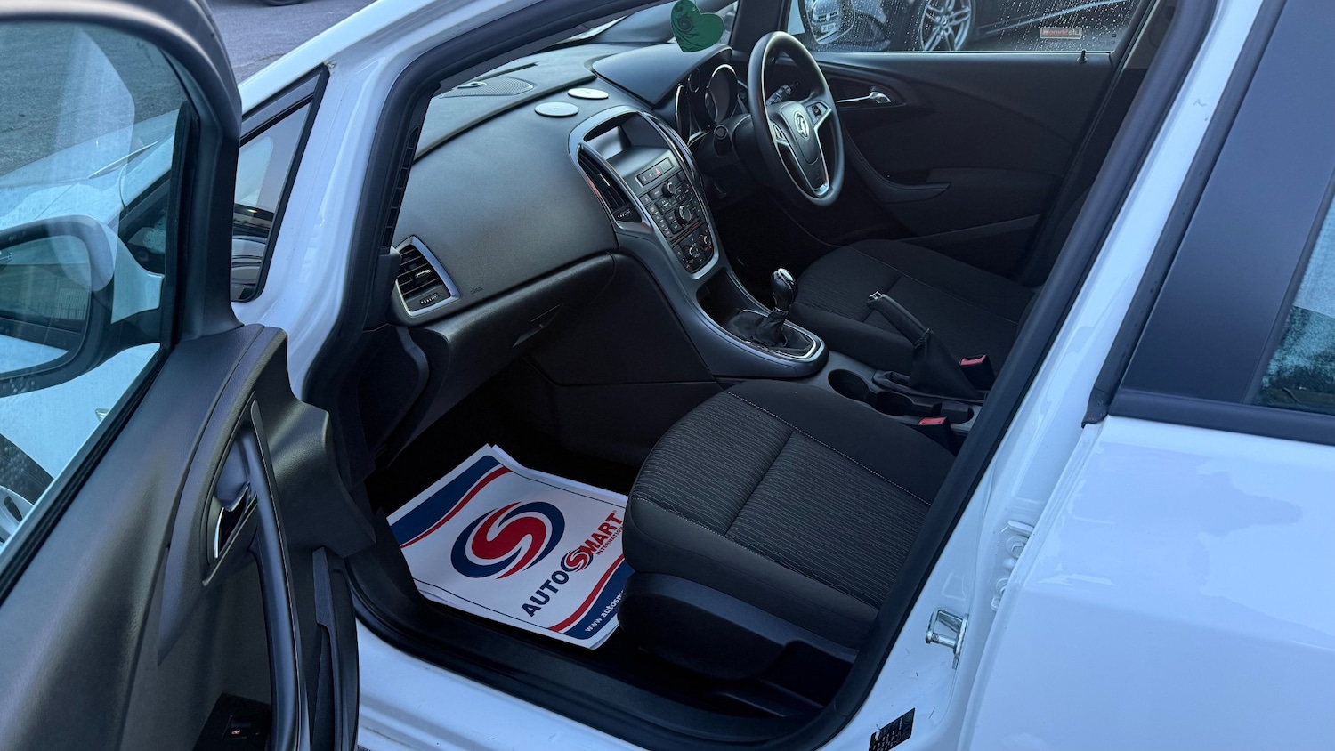 Used Vauxhall Astra 2015 for sale - 77946663: Photo 14