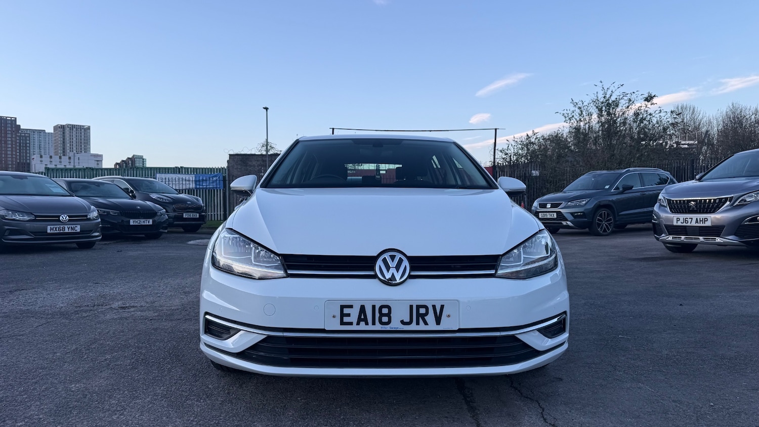 Used Volkswagen Golf 2018 for sale - 77946664: Photo 2