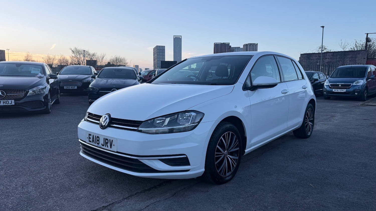 Used Volkswagen Golf 2018 for sale - 77946664: Photo 3