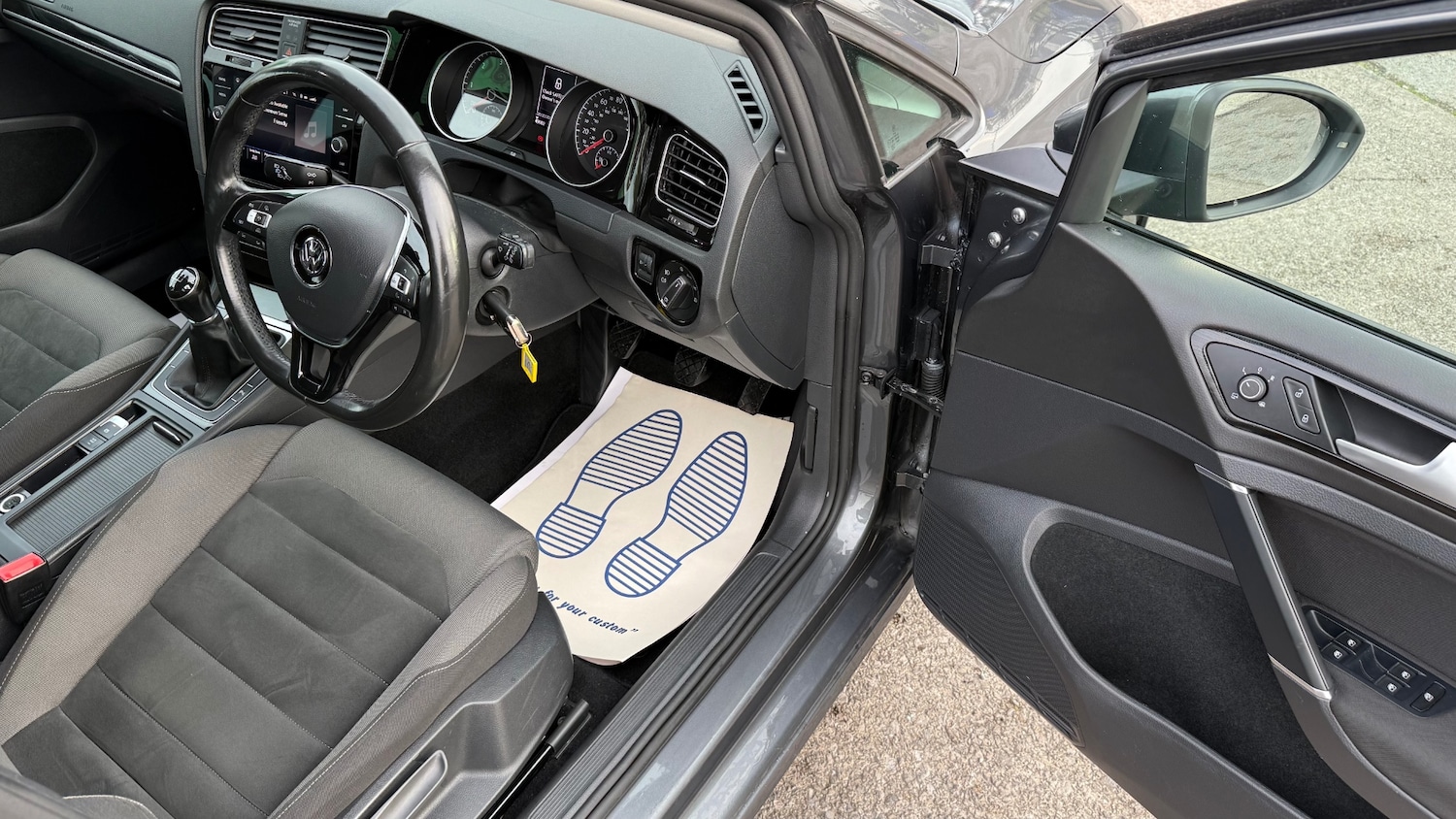 Used Volkswagen Golf 2017 for sale - 76494107: Photo 12