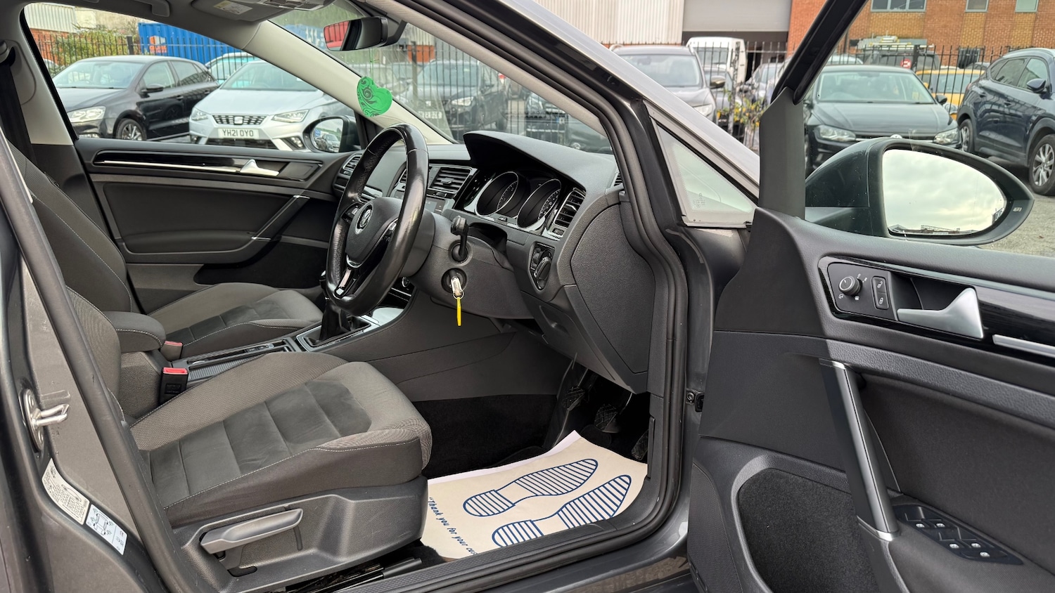 Used Volkswagen Golf 2017 for sale - 76494107: Photo 13