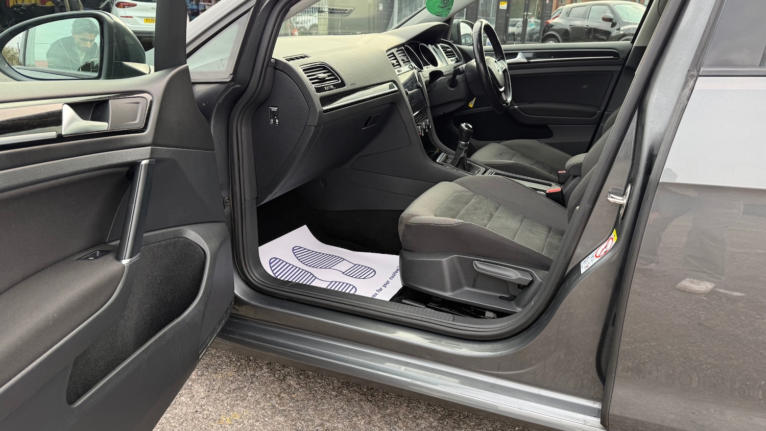 Used Volkswagen Golf 2017 for sale - 76494107: Photo 17