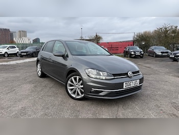 Used Volkswagen Golf 2017 for sale - 76494107: Photo