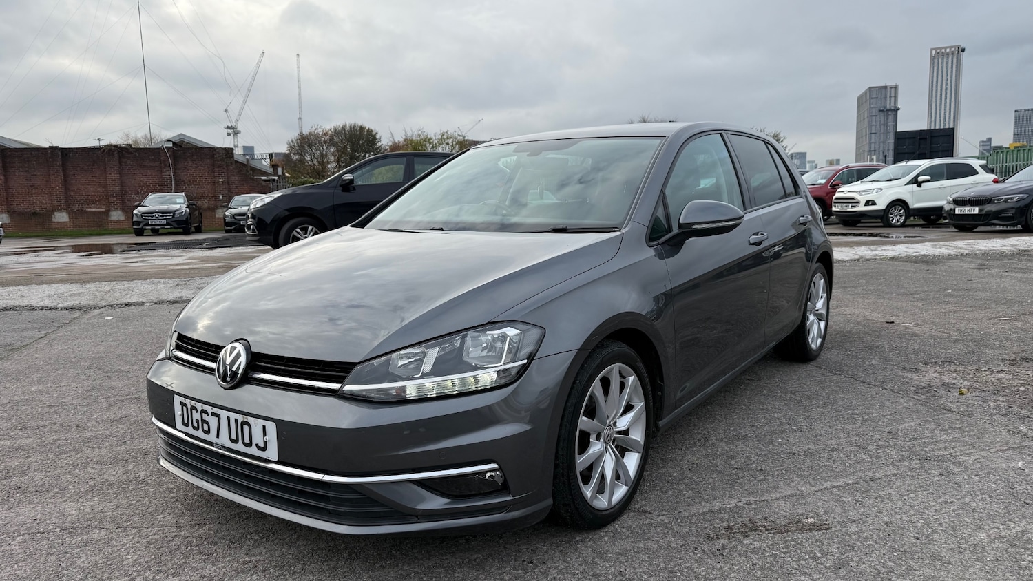 Used Volkswagen Golf 2017 for sale - 76494107: Photo 3