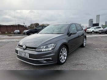 Used Volkswagen Golf 2017 for sale - 76494107: Photo