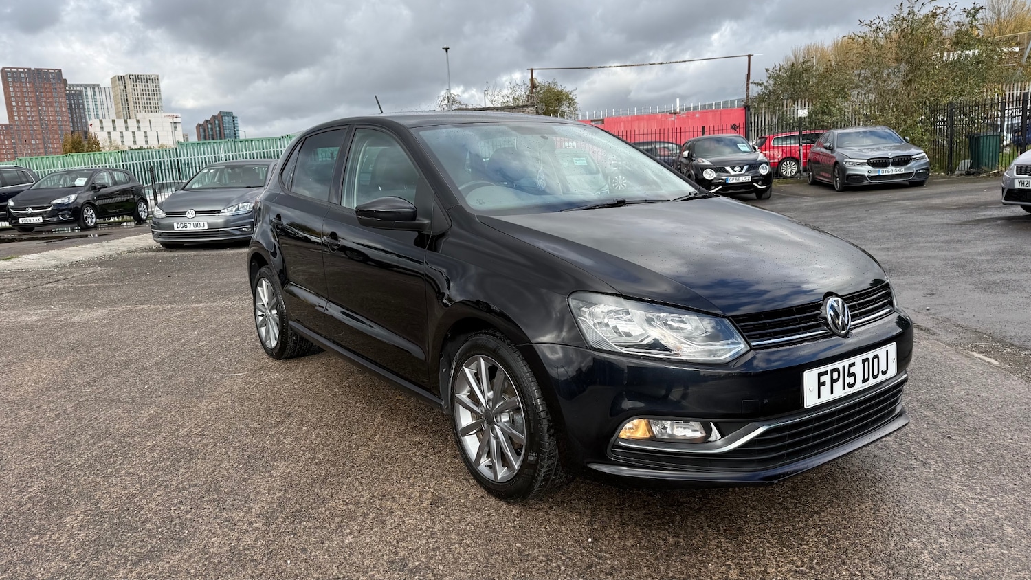 Used Volkswagen Polo 2015 for sale - 76403311: Photo 11