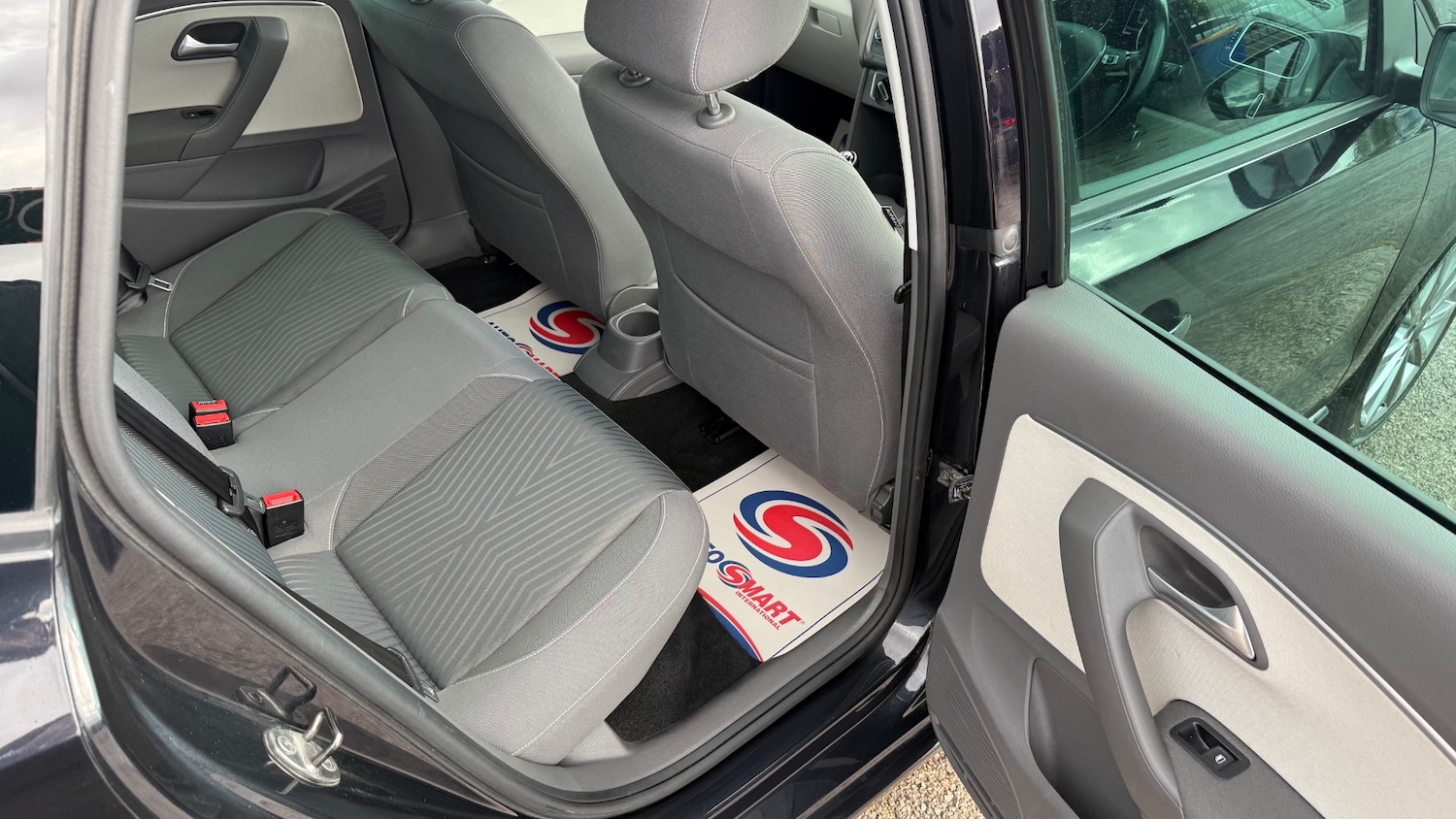 Used Volkswagen Polo 2015 for sale - 76403311: Photo 17