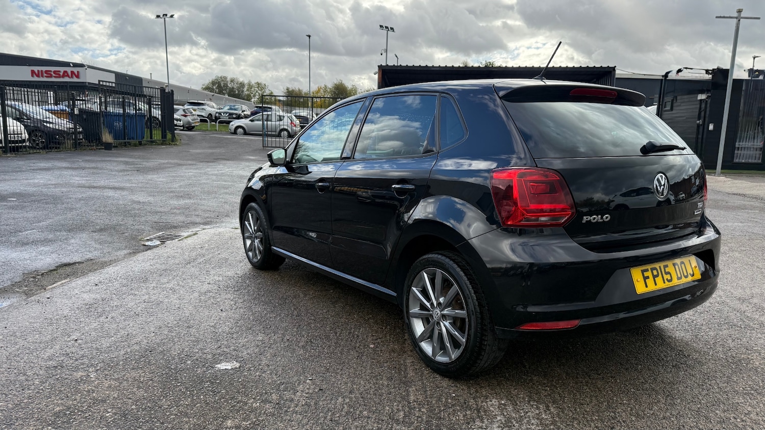 Used Volkswagen Polo 2015 for sale - 76403311: Photo 6