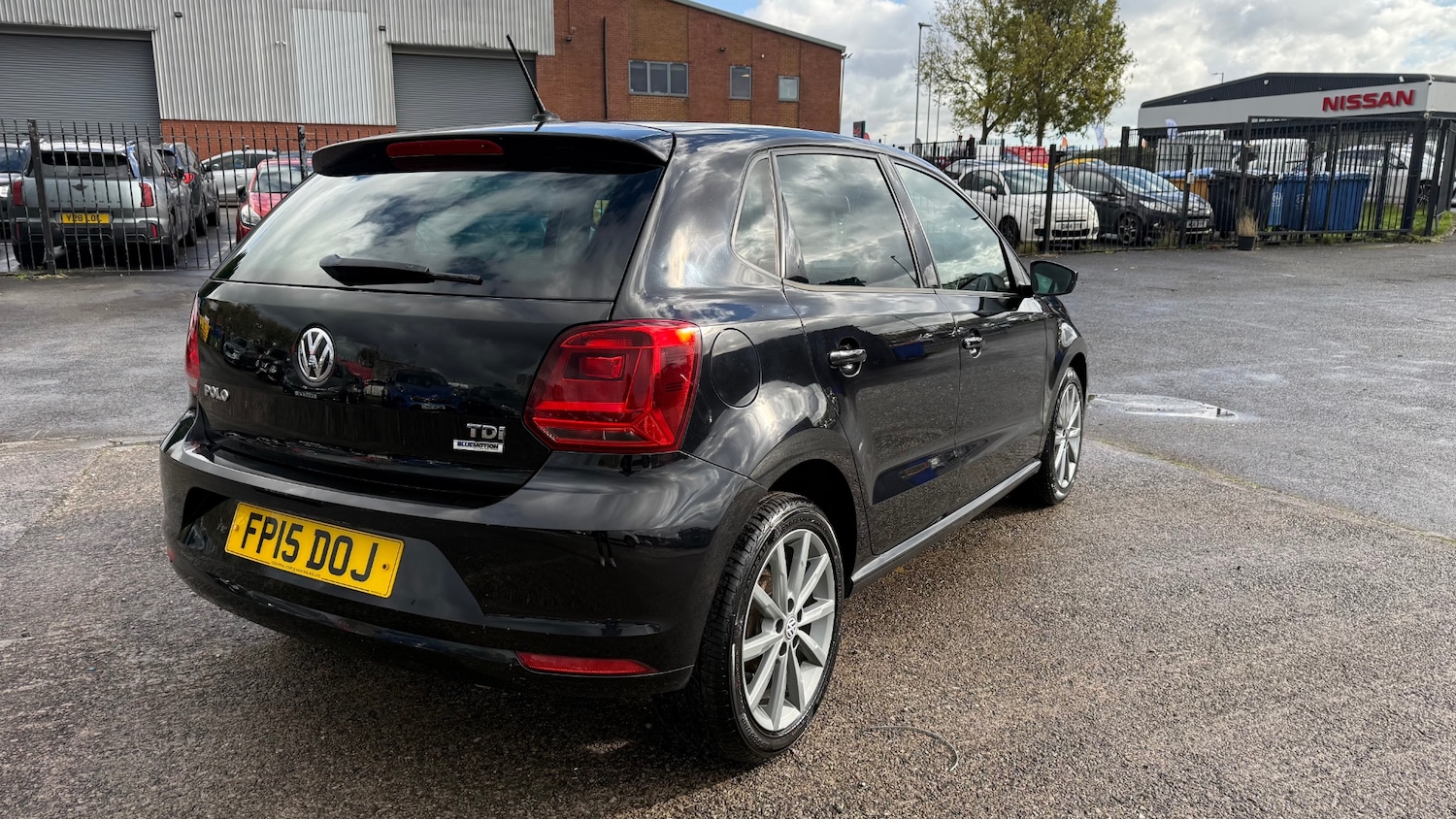 Used Volkswagen Polo 2015 for sale - 76403311: Photo 8