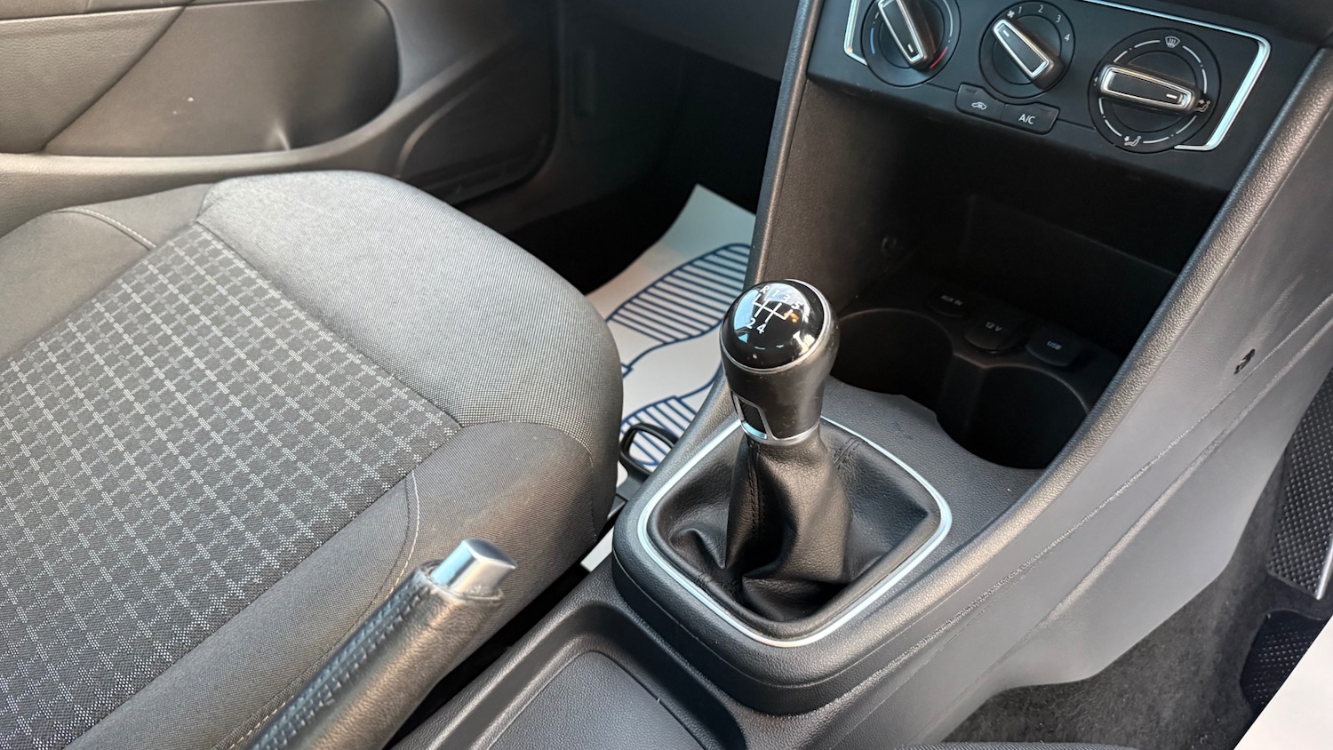 Used Volkswagen Polo 2017 for sale - 77357692: Photo 12