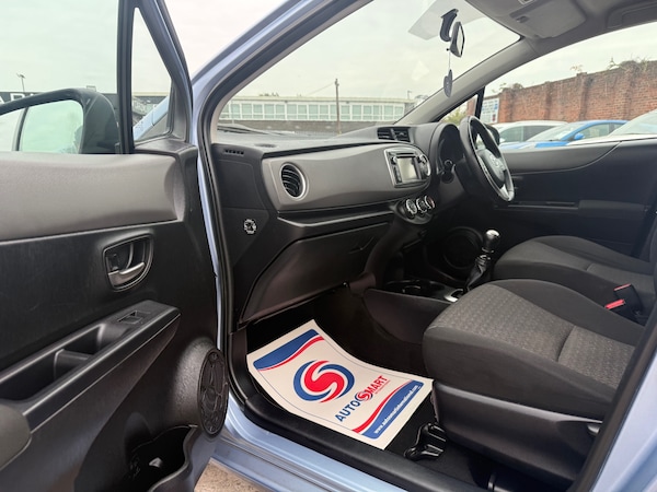 Used Toyota Yaris 2014 for sale - 75676429: Photo 15