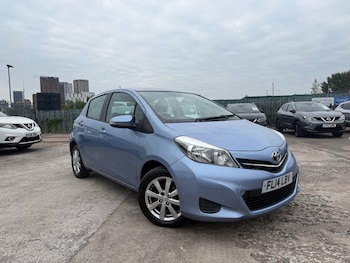 Used Toyota Yaris 2014 for sale - 75676429: Photo