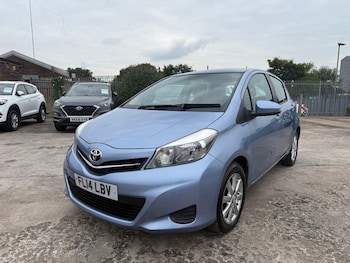 Used Toyota Yaris 2014 for sale - 75676429: Photo