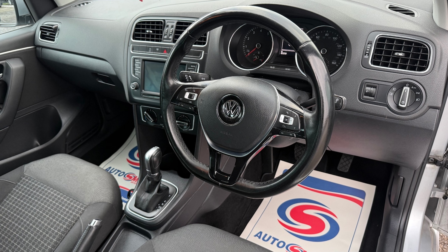 Used Volkswagen Polo 2017 for sale - 76605398: Photo 11