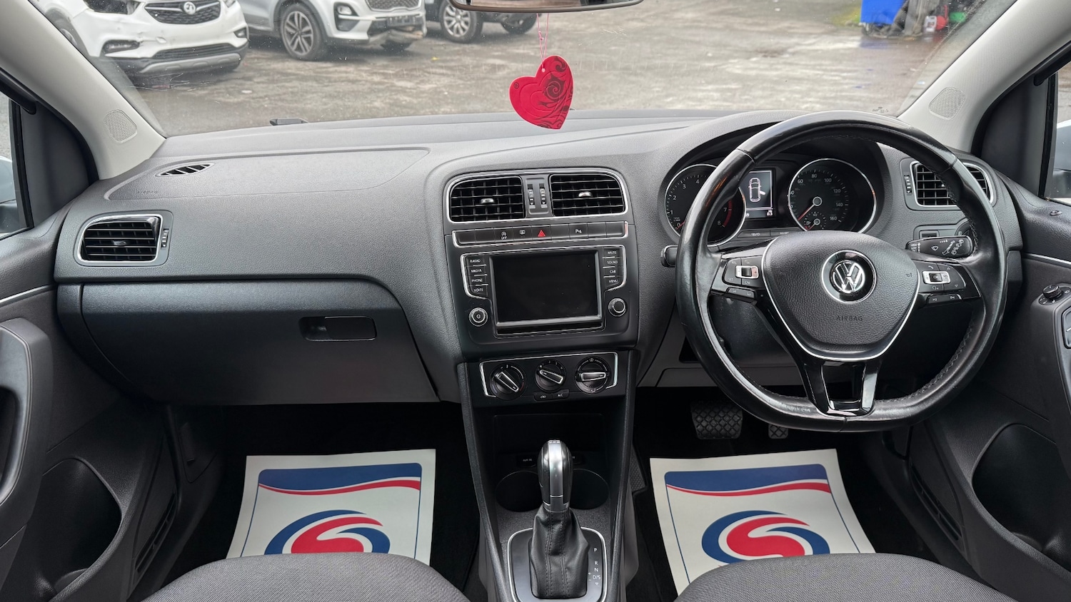 Used Volkswagen Polo 2017 for sale - 76605398: Photo 17