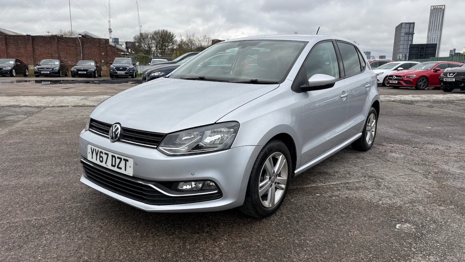 Used Volkswagen Polo 2017 for sale - 76605398: Photo 3