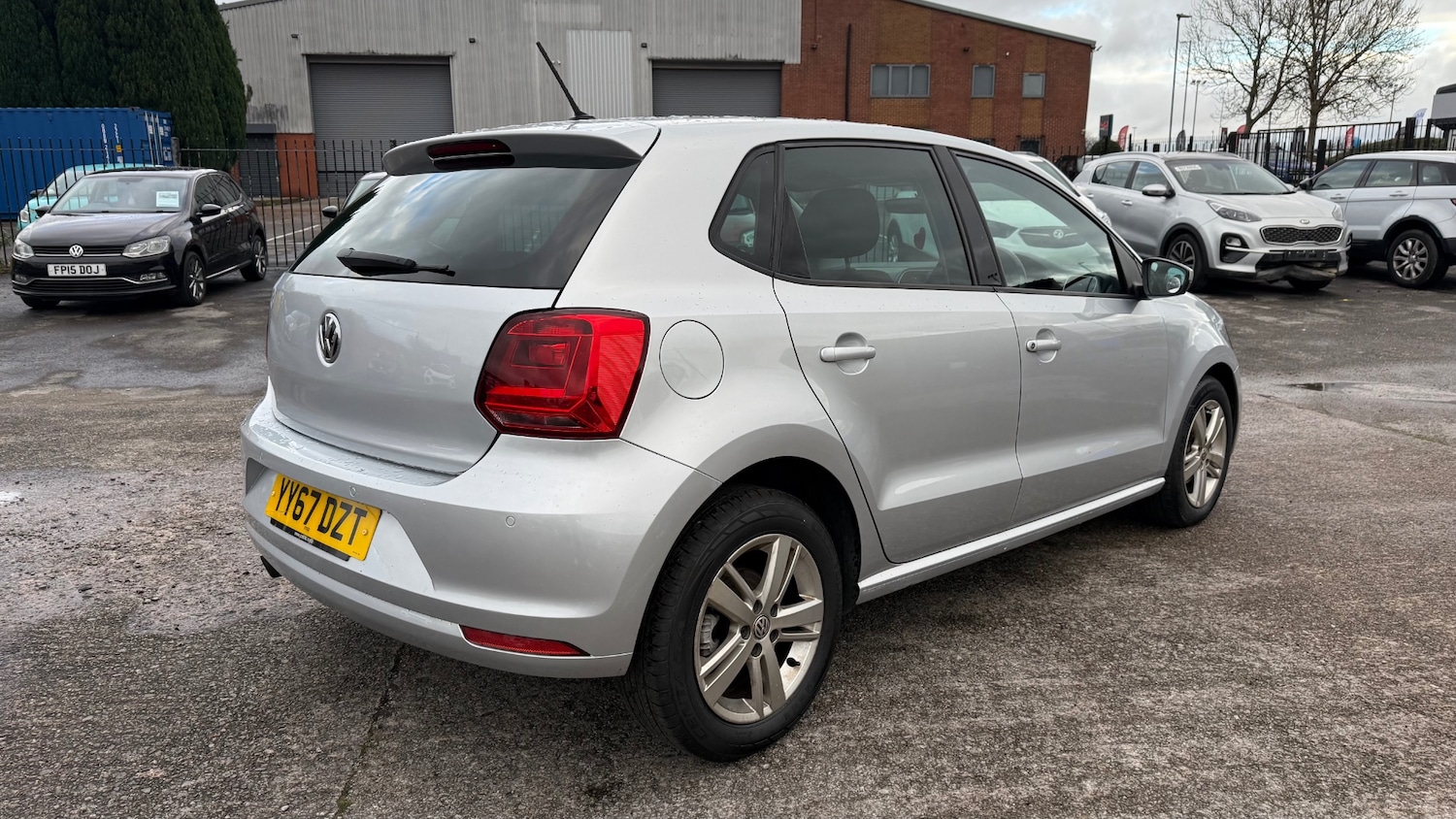 Used Volkswagen Polo 2017 for sale - 76605398: Photo 7