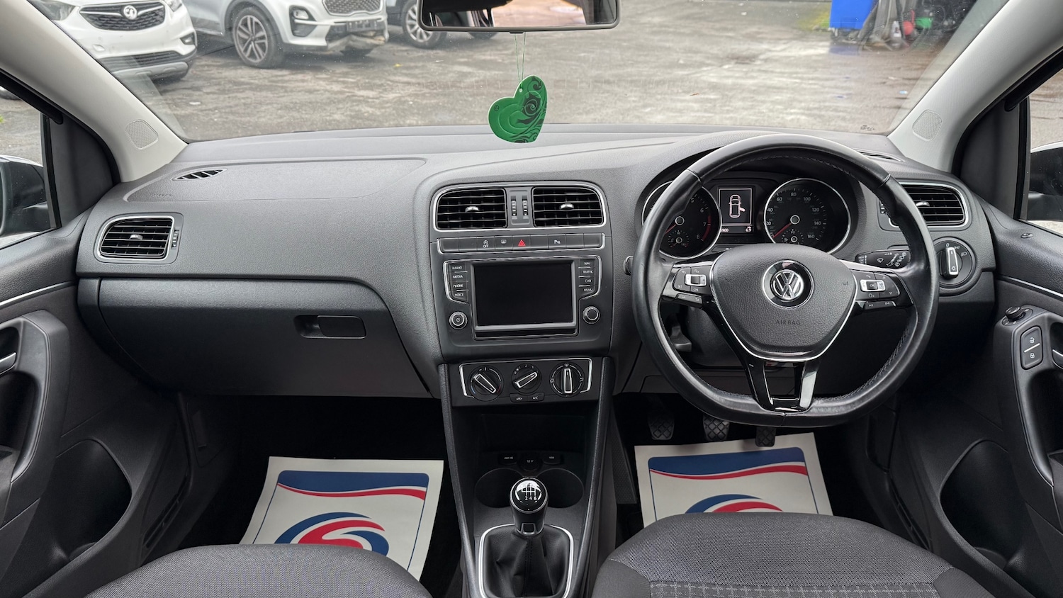 Used Volkswagen Polo 2016 for sale - 76589833: Photo 15