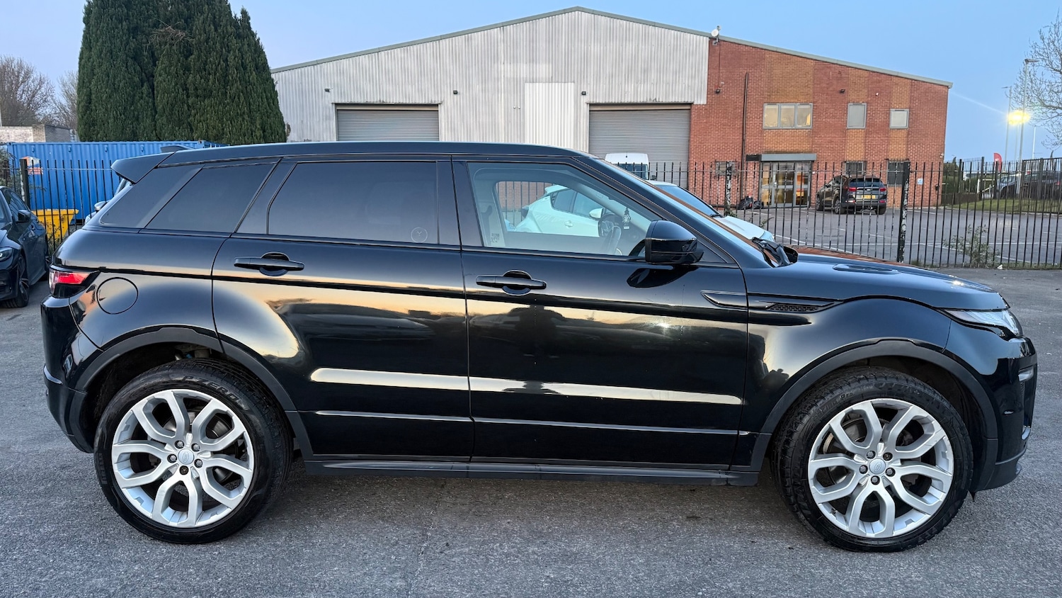 Used Land Rover Range Rover Evoque 2017 for sale - 77954508: Photo 8