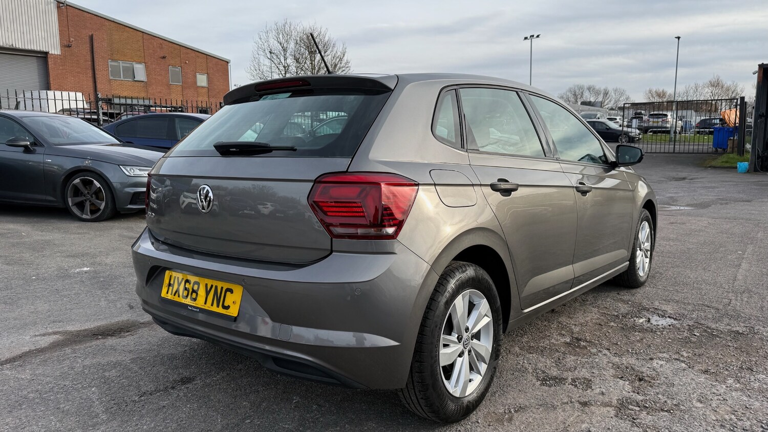 Used Volkswagen Polo 2018 for sale - 77874550: Photo 7