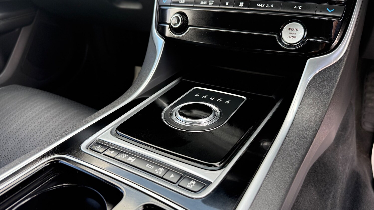 Used Jaguar XF 2017 for sale - 78140427: Photo 12