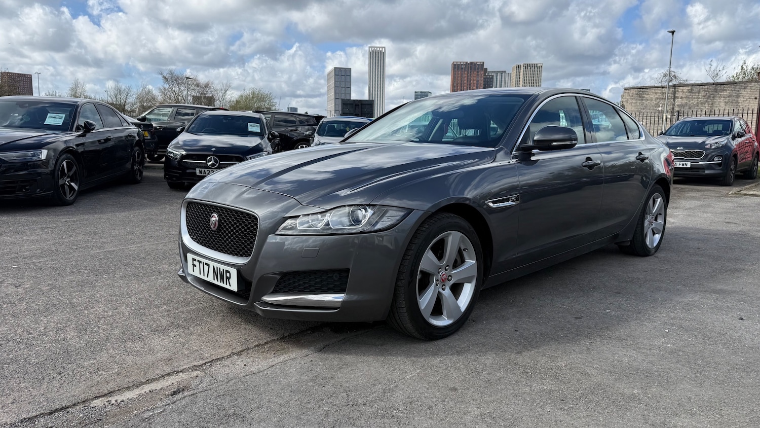 Used Jaguar XF 2017 for sale - 78140427: Photo 3