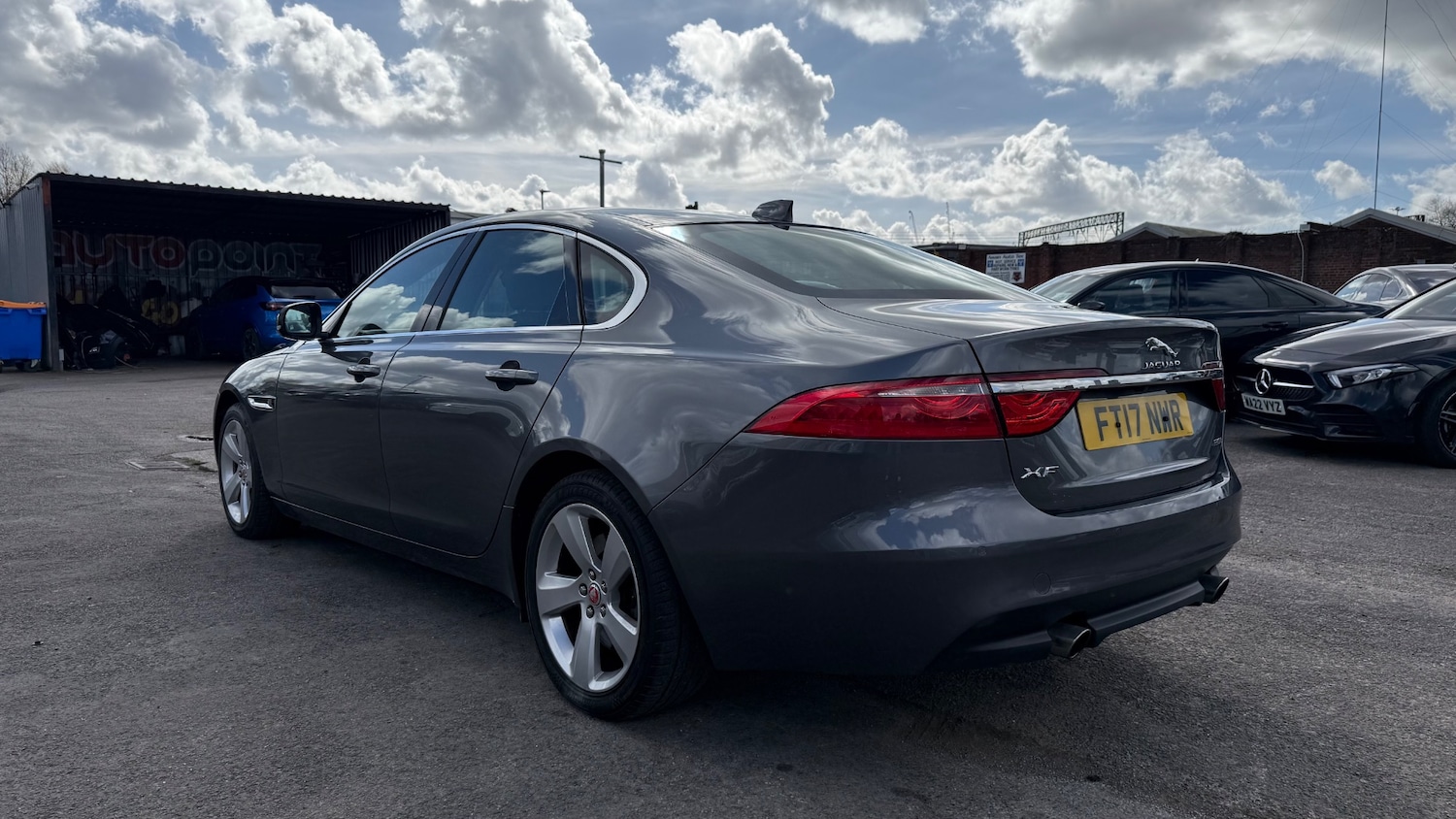 Used Jaguar XF 2017 for sale - 78140427: Photo 5