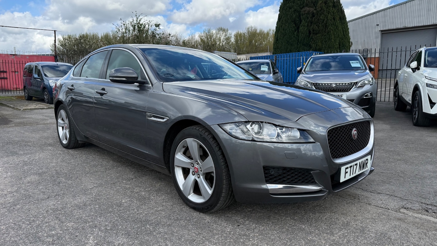 Used Jaguar XF 2017 for sale - 78140427: Photo 9