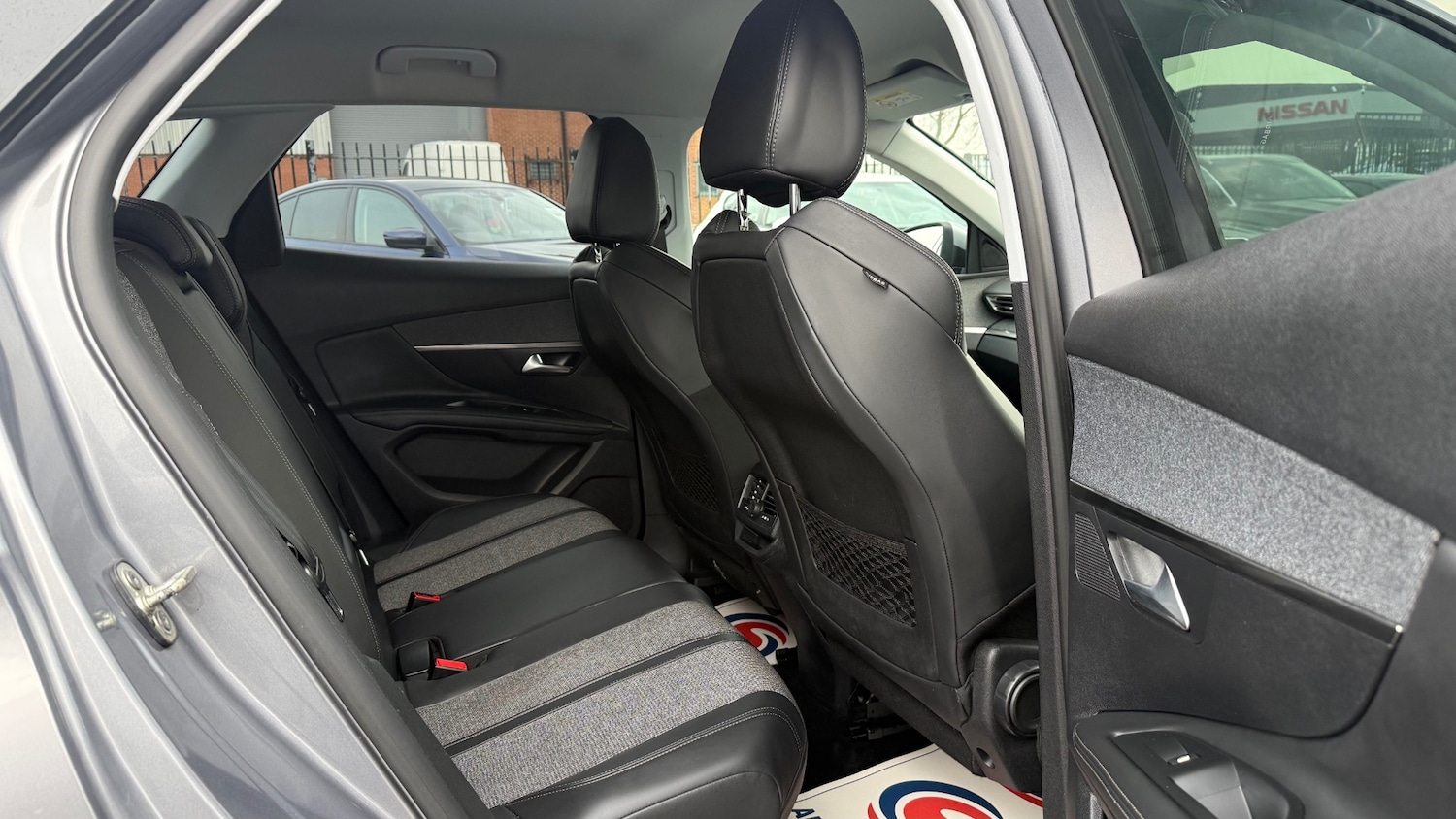 Used Peugeot 3008 2018 for sale - 77560051: Photo 10