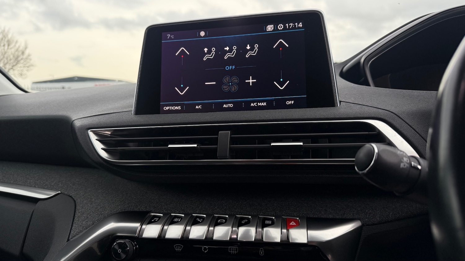 Used Peugeot 3008 2018 for sale - 77560051: Photo 20