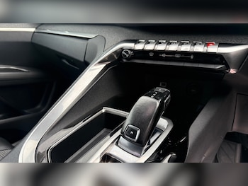 Used Peugeot 3008 2018 for sale - 77560051: Photo