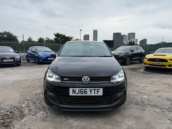 Used Volkswagen Polo 2016 for sale - 75343478: Photo